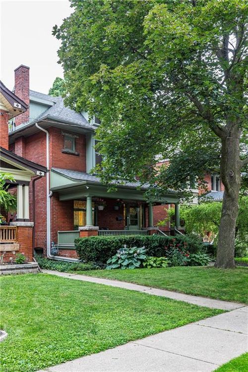 90 Blake St, Hamilton, ON, L8M2S6 | Card Image