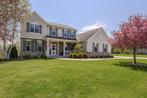 426 Augusta Drive, MUKWONAGO, WI, 53149 | Card Image