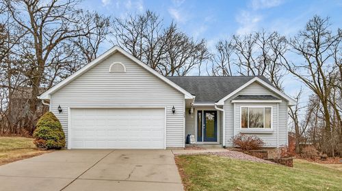305 Arbor Hills Cir, Eau Claire, WI, 54703-6119 | Card Image