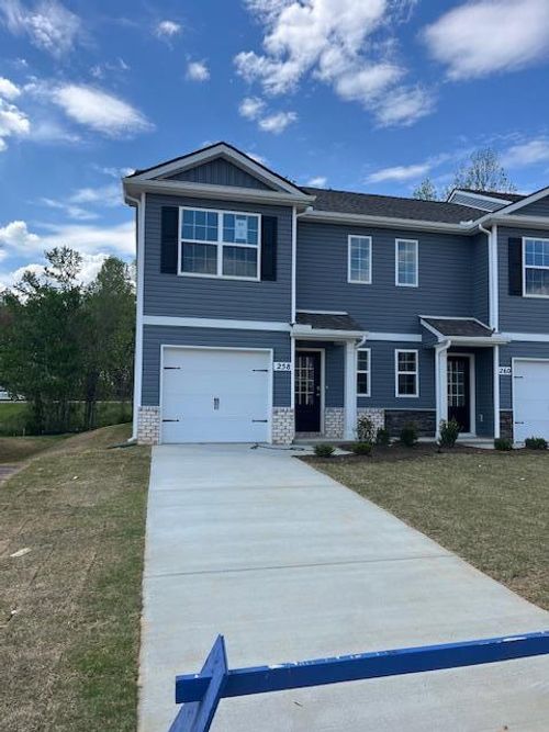 258 Dale Mires Ln, Baxter, TN, 38544-2220 | Card Image