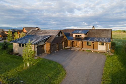 1089 Black Bull Trl, Bozeman, MT, 59718-9688 | Card Image