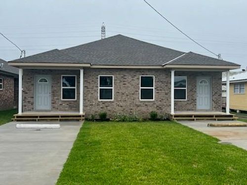 5125 Oak Dr, Marrero, LA, 70072-4215 | Card Image