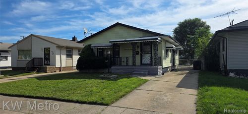 2477 S Bassett St, Detroit, MI, 48217-1650 | Card Image