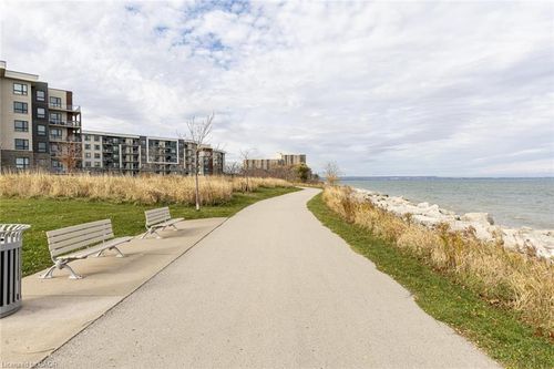 112-101 Shoreview Pl, Stoney Creek, ON, L8E0K2 | Card Image
