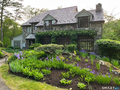 53 Goodwives River Rd, Darien, CT, 06820-5919 | Card Image