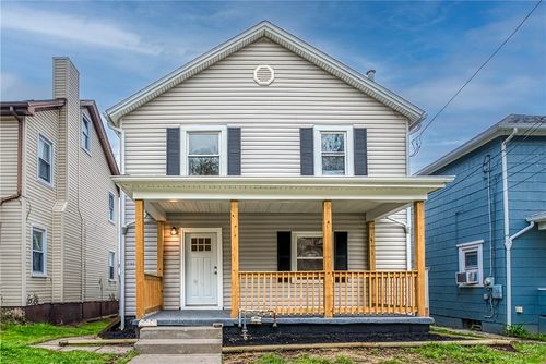 1122 Wade St, Aliquippa, PA, 15001-3941 | Card Image
