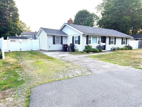 771 Summer St, Brockton, MA, 02302-4240 | Card Image