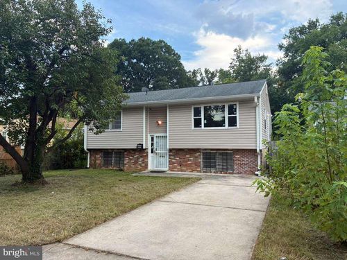 4917 Fox St, COLLEGE PARK, MD, 20740-1812 | Card Image