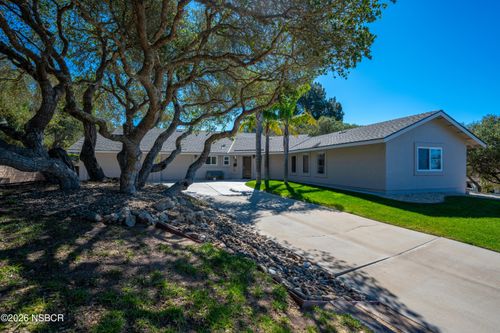 4473 Greenbrier Rd, Lompoc, CA, 93436-1139 | Card Image