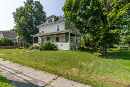 4 Willoughby Ave, Orleans, VT, 05860-1221 | Card Image