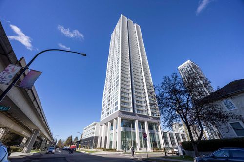 2702-6087 Wilson Ave, Burnaby, BC, V5H0M1 | Card Image