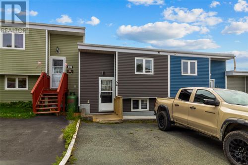 54 Nash Cres, Mount Pearl, NL, A1N3G7 | Card Image