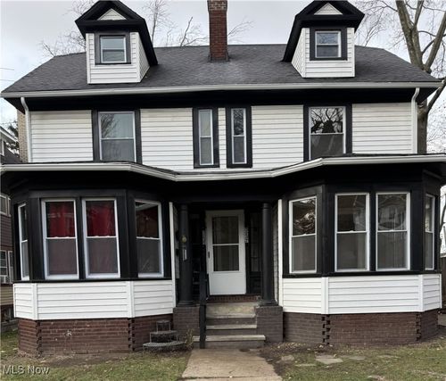 3235 Oak Rd, Cleveland Heights, OH, 44118-1849 | Card Image
