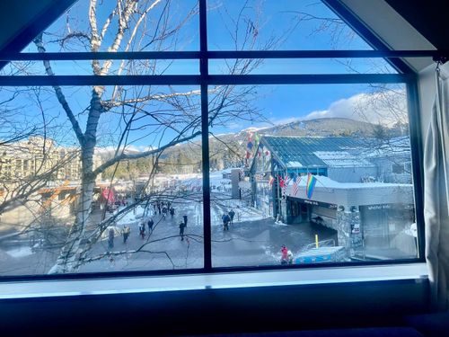 {{alt}} | Card Image