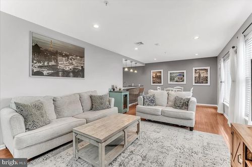 apt-2a-401 N Front St, PHILADELPHIA, PA, 19123-4213 | Card Image
