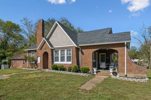 111 Oak Grove Rd, Red Boiling Springs, TN, 37150-2308 | Card Image