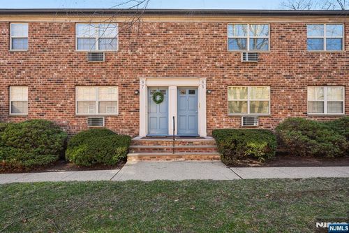 19 Savage Rd, Denville, NJ, 07834-1625 | Card Image