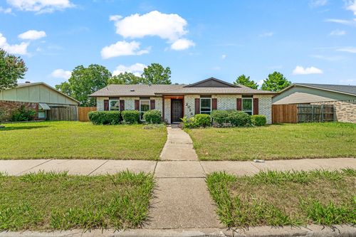 2026 Lewis Trl, Grand Prairie, TX, 75052-1920 | Card Image