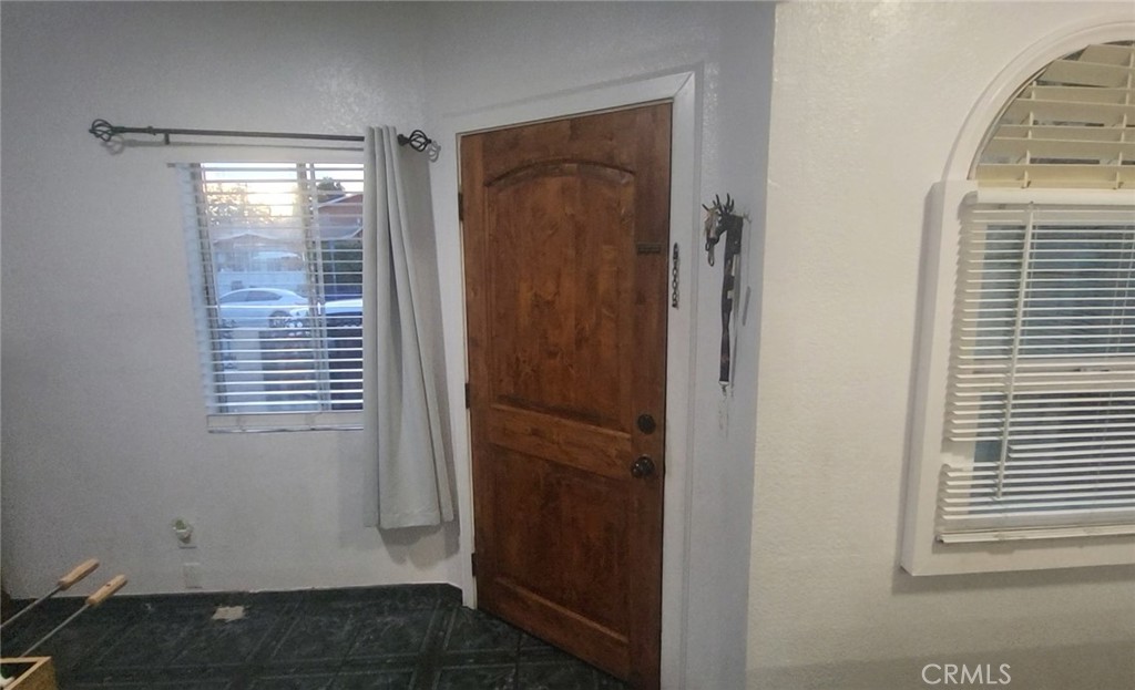 Residential Income in East Los Angeles 2
