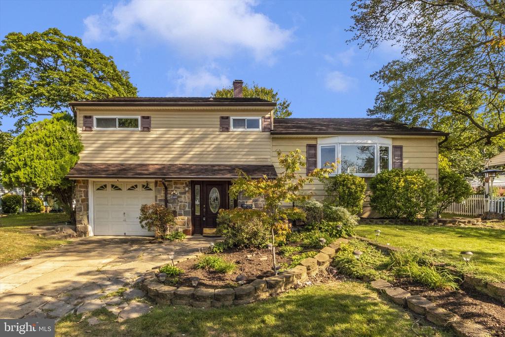 Carolyn Rd, Glen Burnie, MD 21061