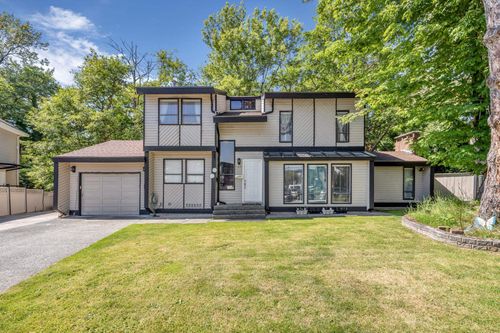 13719 Glen Pl, Surrey, BC, V3V6L5 | Card Image