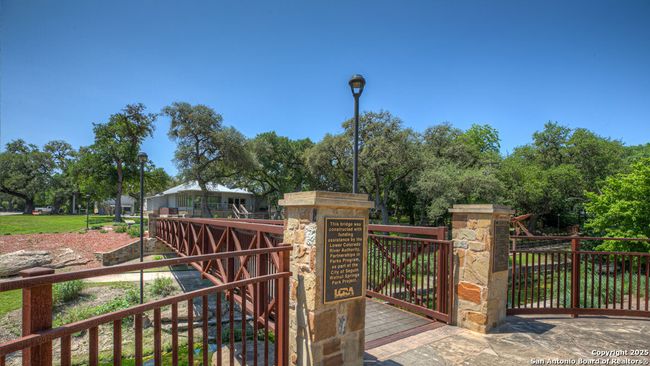 1009 Seedling Ln, House other with 3 bedrooms, 2 bathrooms and null parking in Seguin TX | Image 12