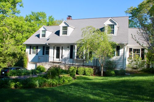 55 Knollcrest Rd, New Fairfield, CT, 06812-2919 | Card Image