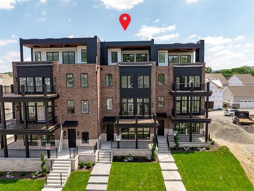 66 1st St, Oakmont, PA, 15139 | Card Image