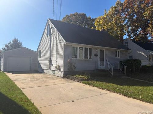 148 N Kings Avenue, Oyster Bay, NY, 11758 | Card Image
