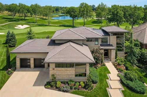 6537 Ridge Rd, Parkville, MO, 64152-3134 | Card Image