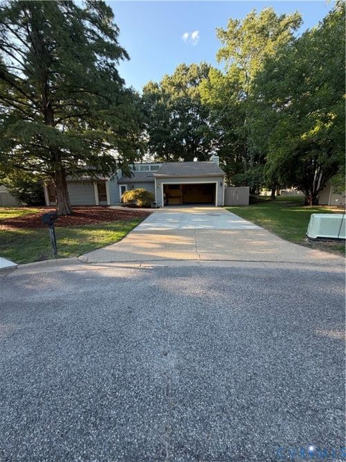 900 Golden Cypress Court, Chesapeake, VA, 23320 | Card Image