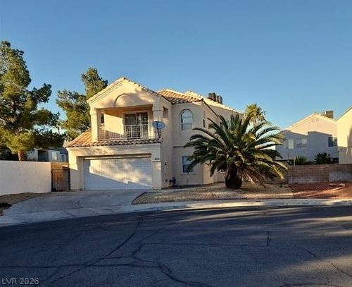 6672 Golden Pond Cir, Las Vegas, NV, 89108-4494 | Card Image