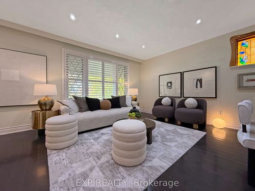 81 Meldazy Dr, Scarborough, ON, M1P4G2 | Card Image