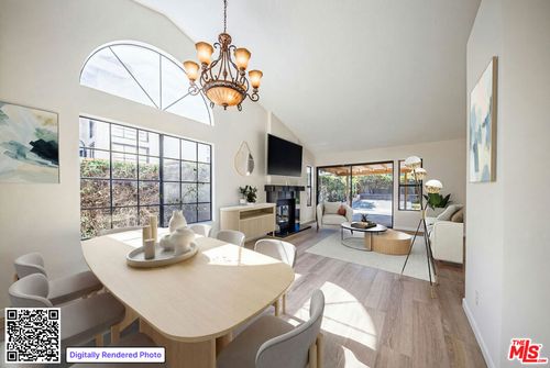 15632 Meadow Dr, Santa Clarita, CA, 91387-4440 | Card Image