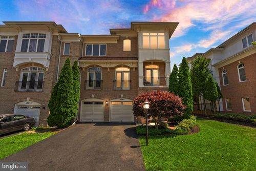 19060 Arroyo Ter, LEESBURG, VA, 20176-8441 | Card Image