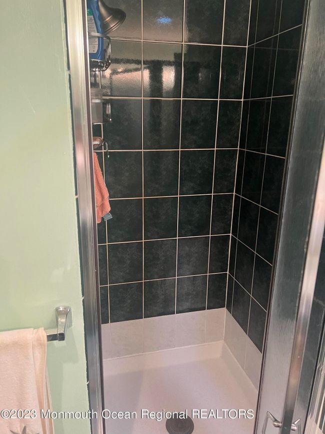 21 Bayowski Road, For Sale in West Orange Zoocasa