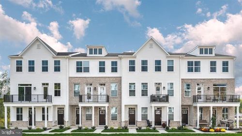921 Anvil Ct, PHOENIXVILLE, PA, 19460-1344 | Card Image