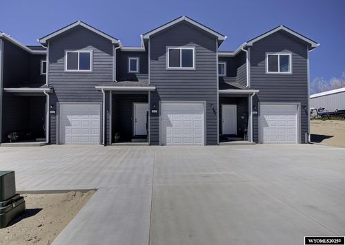 600 Badger Ln, Mills, WY, 82644 | Card Image