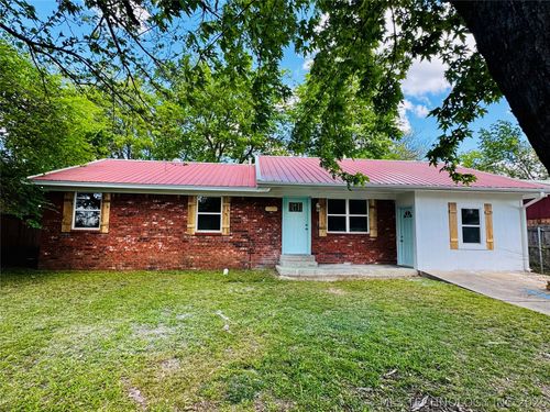 411 W Park Ave, McAlester, OK, 74501-2361 | Card Image