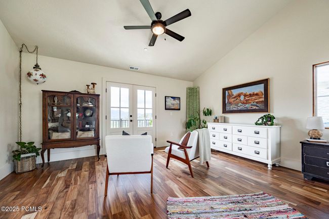 4611 S Cove Ln, Home with 3 bedrooms, 3 bathrooms and null parking in Daniel UT | Image 58