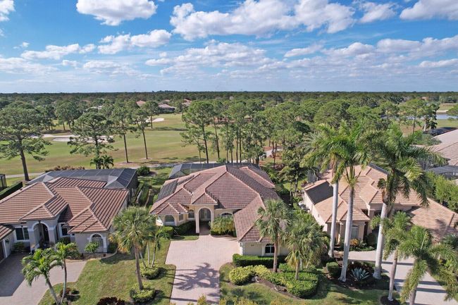 8115 Links Way, House other with 3 bedrooms, 3 bathrooms and null parking in Port St Lucie FL | Image 5