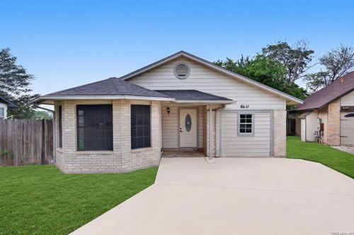 6411 Royalty Pt, Leon Valley, TX, 78238-2355 | Card Image