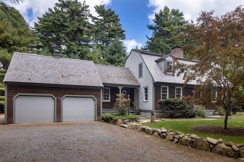 131 Dexter Rd, Marion, MA, 02738-1241 | Card Image