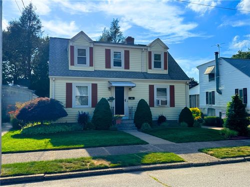 115 Slater Park Ave, Pawtucket, RI, 02861-3213 | Card Image