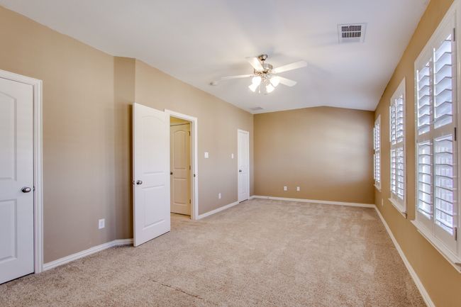 Huge Bedroom 2 on Floor 3, could be Gameroom with 2 closets | Image 26
