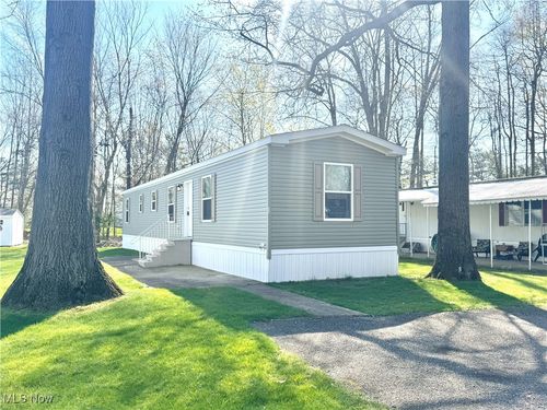 125 Northgate Dr Ne, Warren, OH, 44484-5534 | Card Image