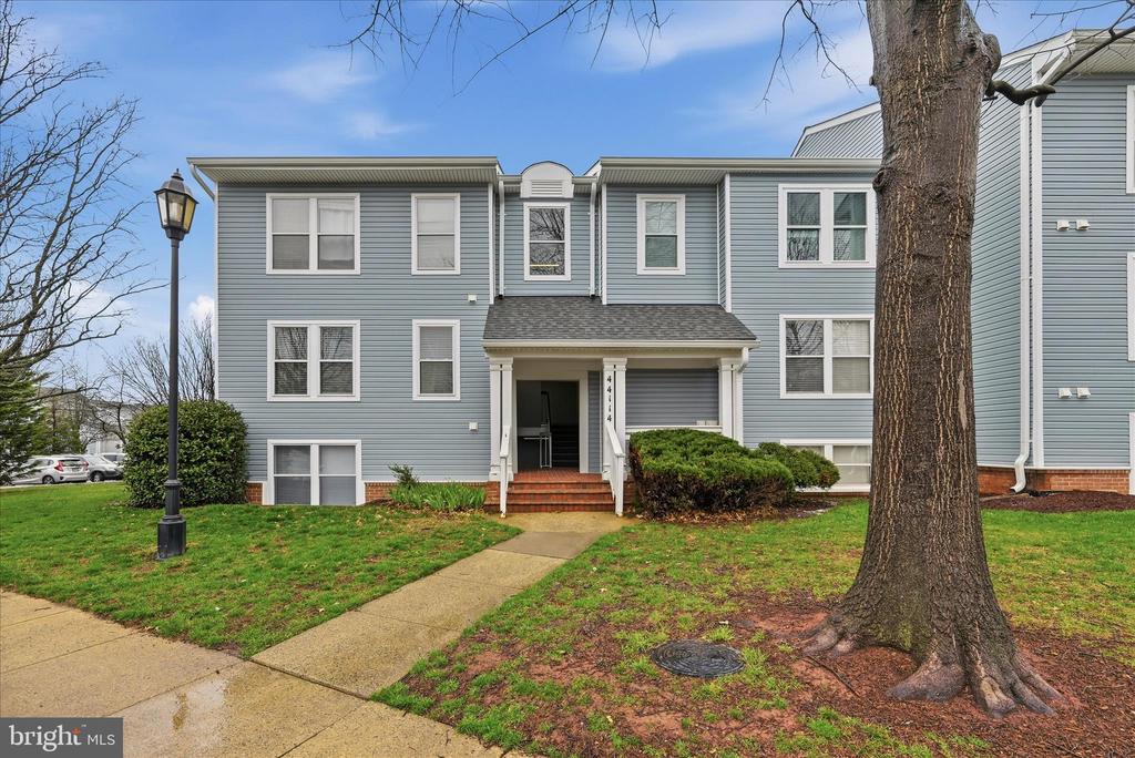 Residential in ASHBURN