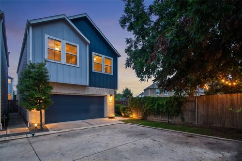 5527 Cuerta St, Houston, TX, 77023-1184 | Card Image