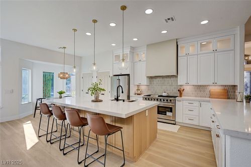 1532 Via Cassia, Henderson, NV, 89052-4122 | Card Image