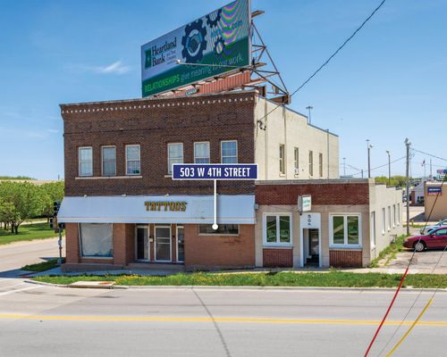 503 W 4th St, Waterloo, IA, 50701-1554 | Card Image